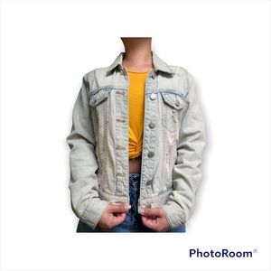 Jean Jacket distressed design